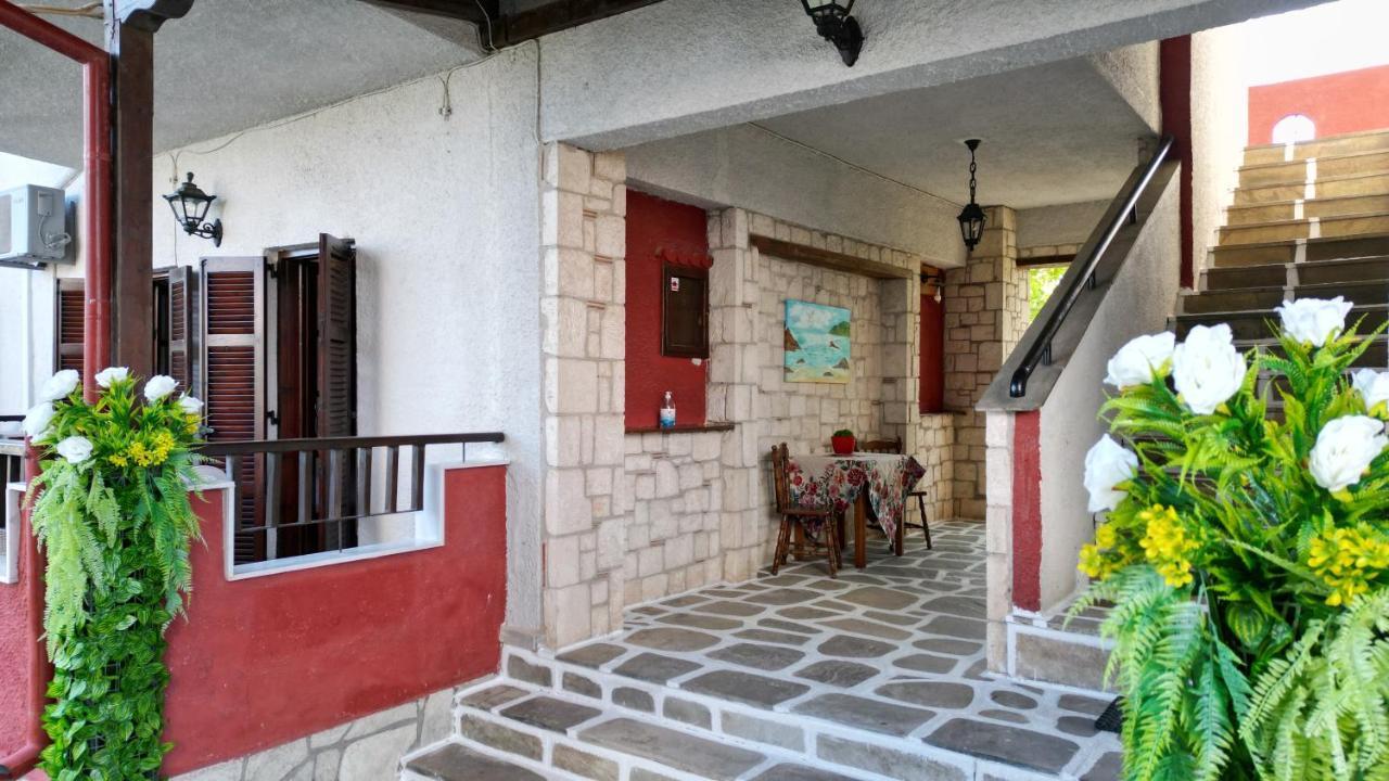 Aloni Apartment Afytos Luaran gambar